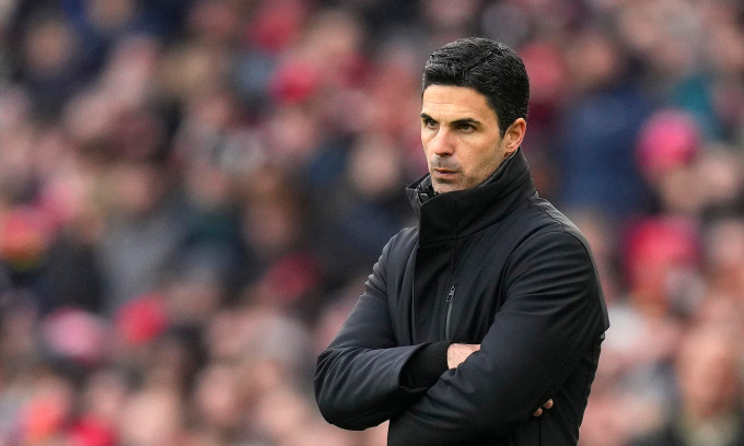 HLV Arteta bác bỏ thông tin sẽ kế nhiệm Xavi tại Barca từ hè 2024. HLV Arteta bác bỏ thông tin sẽ kế nhiệm Xavi tại Barca từ hè 2024.