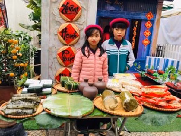 Bánh chưng không thể thiếu trong mâm cỗ Tết cổ truyền.