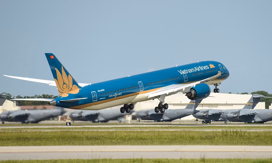 Vietnam Airlines tăng hơn 500 chuyến bay dịp Tết Nguyên đán năm 2024.