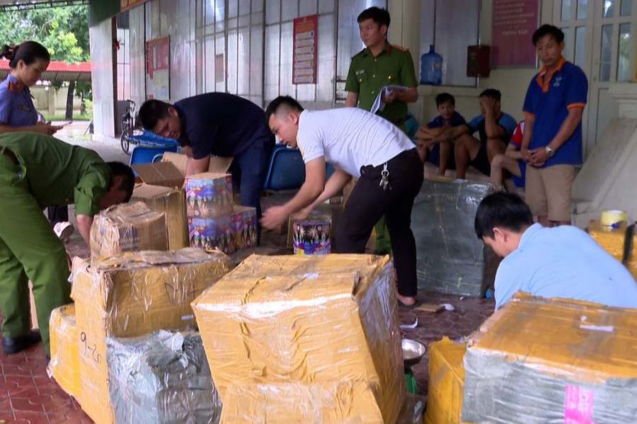 Hơn 3.500 kg pháo nổ, pháo hoa nổ các loại bị thu giữ.