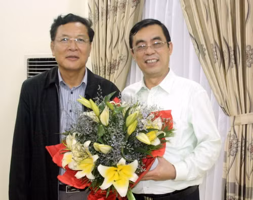 Bộ trưởng giải đáp những băn khoăn của cử tri về GD&ĐT ảnh 5