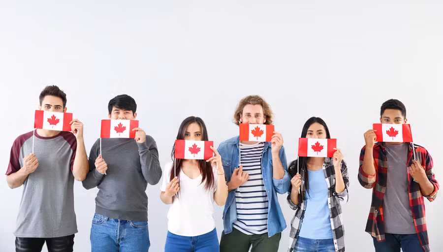 Canada cắt giảm 35% thị thực cấp cho sinh viên quốc tế.