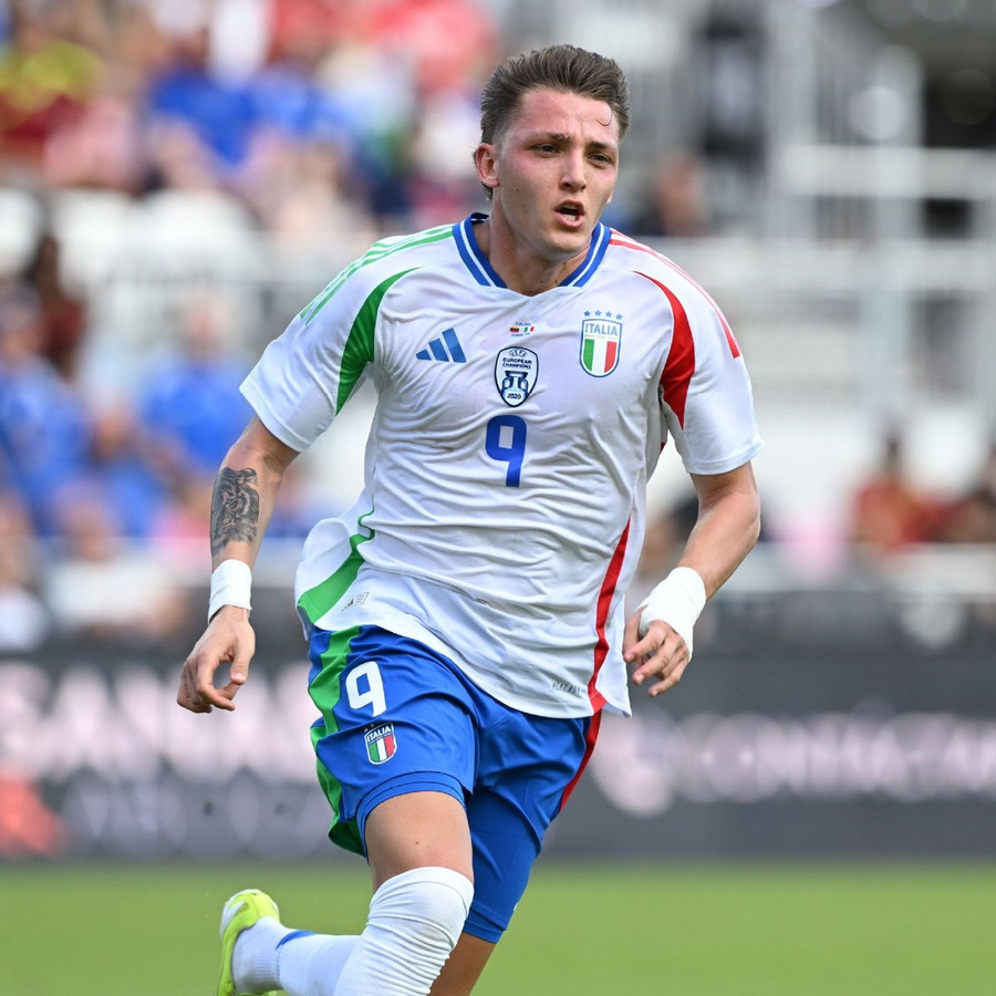 Tiền đạo Mateo Retegui ăn mừng bàn thắng vào lưới Venezuela. Ảnh: INT Tiền đạo Mateo Retegui ăn mừng bàn thắng vào lưới Venezuela. Ảnh: INT