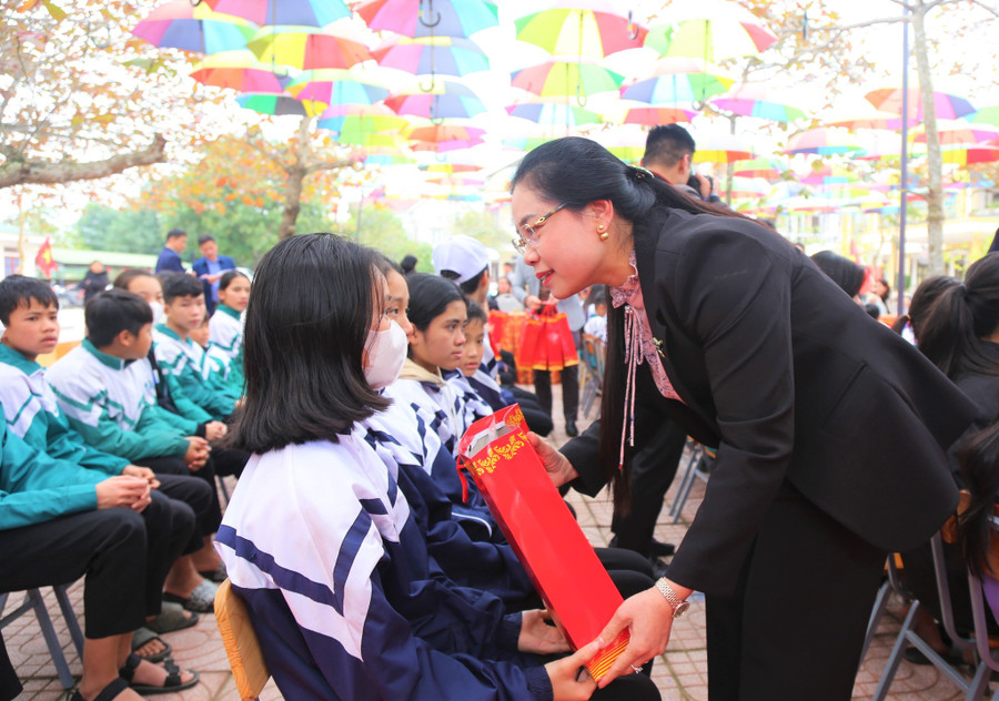 ... phòng GD&amp;ĐT huyện Thạch Hà...