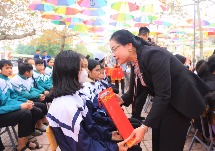 ... phòng GD&amp;ĐT huyện Thạch Hà...