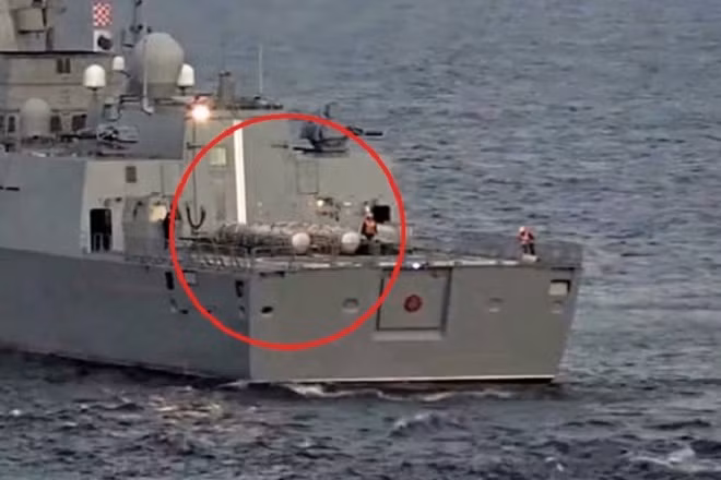 Tàu khu trục Nga được trang bị các tên lửa siêu thanh Zircon.