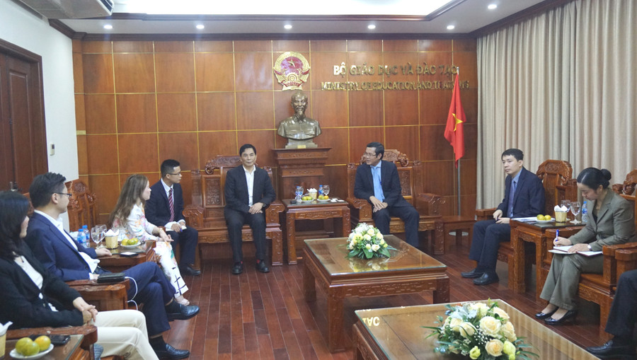 Thứ trưởng Nguyễn Văn Phúc tiếp Tập đoàn Giai Nguyên