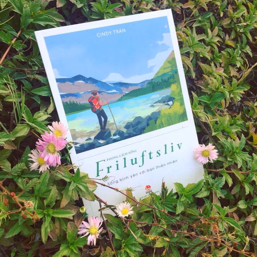 Bìa cuốn sách “Friluftsliv - Sống bình yên với bạn thiên nhiên" Bìa cuốn sách “Friluftsliv - Sống bình yên với bạn thiên nhiên"