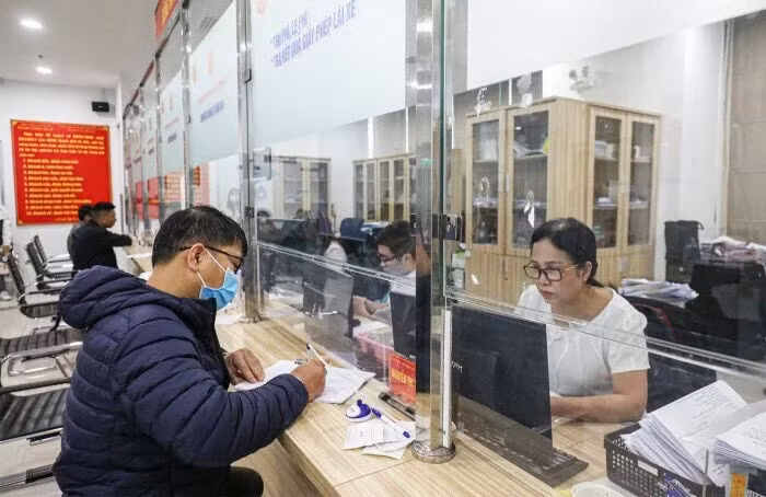 Sở GTVT Hà Nội khuyến cáo người dân làm thủ tục cấp, đổi bằng lái xe tại đơn vị được ủy quyền ở Hà Nội.