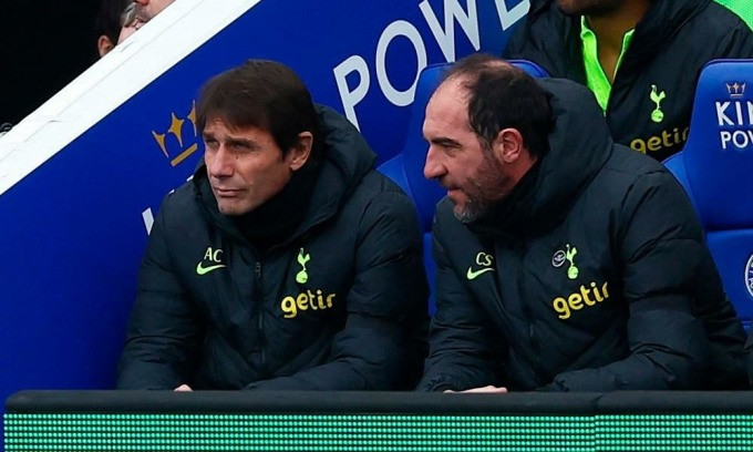 Trợ lý Cristian Stellini sẽ thay HLV Antonio Conte dẫn dắt Tottenham đến hết mùa.
