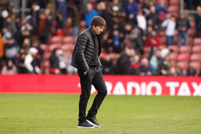 HLV Antonio Conte được bồi thường 18 triệu USD khi bị Tottenham sa thải.