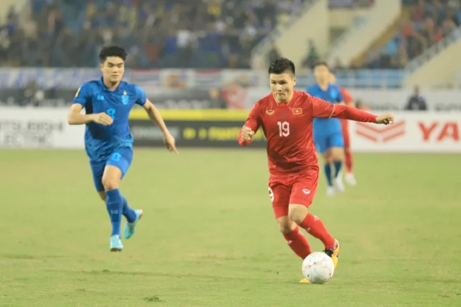 Tờ Siam Sport nhận xét Quang Hải thi đấu dưới sức tại AFF Cup 2022. Tờ Siam Sport nhận xét Quang Hải thi đấu dưới sức tại AFF Cup 2022.