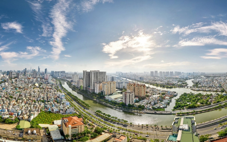 Bộ Xây dựng đề nghị doanh nghiệp bất động sản tiếp tục rà soát, bán bớt dự án để củng cố lại nguồn lực tài chính nhằm thực hiện các dự án có hiệu quả hơn. Bộ Xây dựng đề nghị doanh nghiệp bất động sản tiếp tục rà soát, bán bớt dự án để củng cố lại nguồn lực tài chính nhằm thực hiện các dự án có hiệu quả hơn.