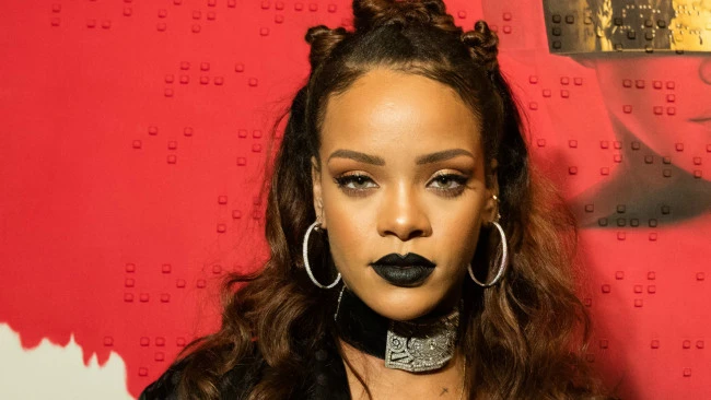 Rihanna: Được ăn cả mà ngã... cũng chẳng sao