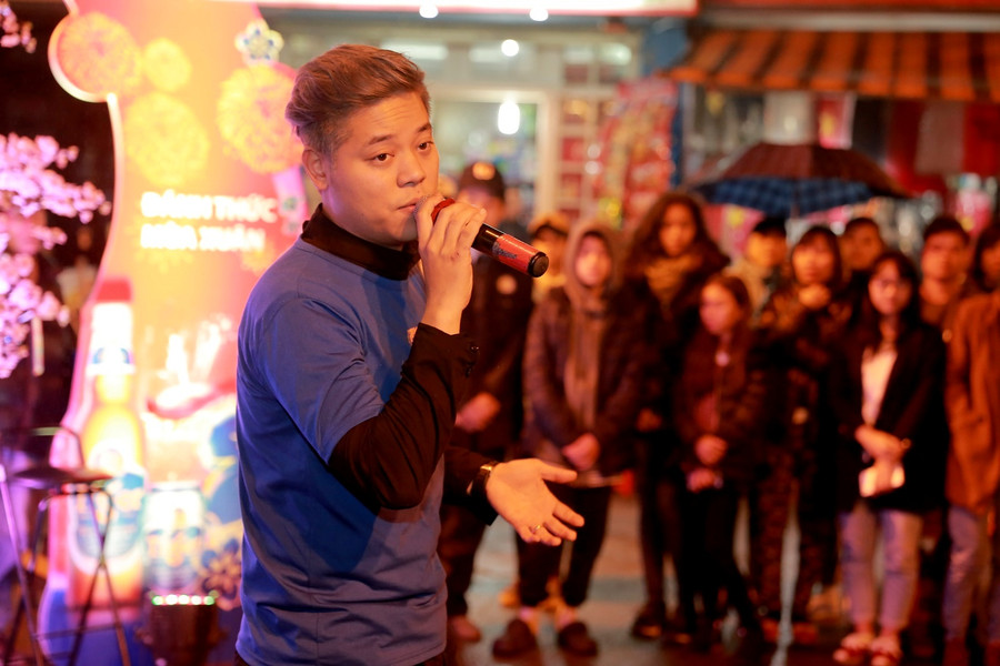 Sự xuất hiện của Dương Trần Nghĩa đem đến không khí cho khán giả có mặt.