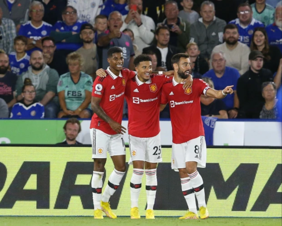 Erin ten Hag khẳng định hài lòng với Bruno Fernandes, Marcus Rashford và Jadon Sancho. Điều đó, có thể khiến Ronaldo lại phải ngồi ghế dự bị. Erin ten Hag khẳng định hài lòng với Bruno Fernandes, Marcus Rashford và Jadon Sancho. Điều đó, có thể khiến Ronaldo lại phải ngồi ghế dự bị.