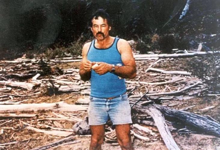 Ivan Milat là người ham mê bạo lực.