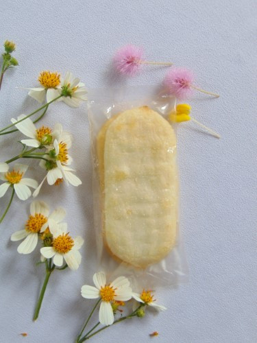 Loại bao bì ăn được có thể làm giảm tác hại đến môi trường. Loại bao bì ăn được có thể làm giảm tác hại đến môi trường.