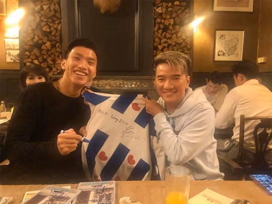 Đàm Vĩnh Hưng hé lộ sự thật gây ngỡ ngàng khi hội ngộ Đoàn Văn Hậu ở Hà Lan - Ảnh 3
