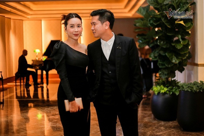 Vợ chồng Lưu Hương Giang - Hồ Hoài Anh quấn quýt dự đám cưới Giang Hồng Ngọc ảnh 1 Vợ chồng Lưu Hương Giang - Hồ Hoài Anh quấn quýt dự đám cưới Giang Hồng Ngọc