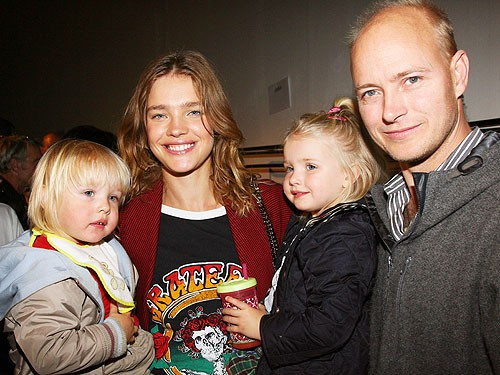 Hành trình từ cô bé bán rong thành "Lọ lem nước Nga", con dâu nhà Louis Vuitton danh giá ảnh 7 Hành trình từ cô bé bán rong thành