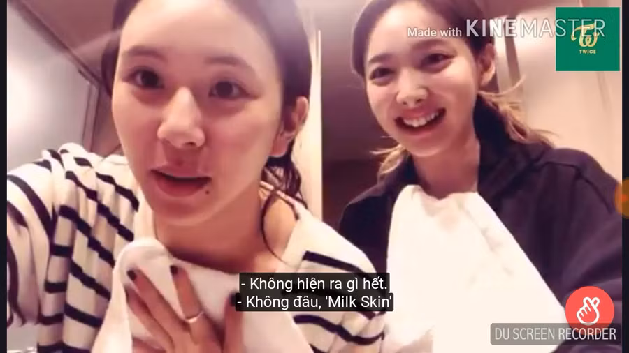 Mặt mộc đáng ngưỡng mộ của Chaeyeon (bên trái).