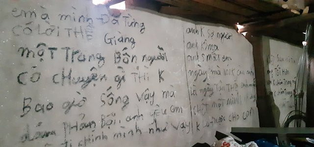 Ám ảnh những dòng chữ "hận vợ" kín tường vụ bố treo cổ 2 con ở Tuyên Quang ảnh 1 am anh nhung dong chu kin tuong vu bo treo co 2 con o tuyen quang: “anh so moi em” - 1