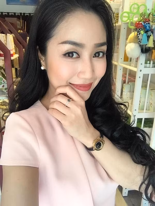 Cuộc sống của những mỹ nữ từng dc Trấn Thành, Trường Giang yêu đơn phương giờ ra sao?