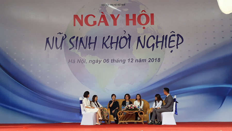 Chia sẻ kinh nghiệm khởi nghiệp từ các nhà doanh nghiệp và nữ sinh viên đã thành công Chia sẻ kinh nghiệm khởi nghiệp từ các nhà doanh nghiệp và nữ sinh viên đã thành công