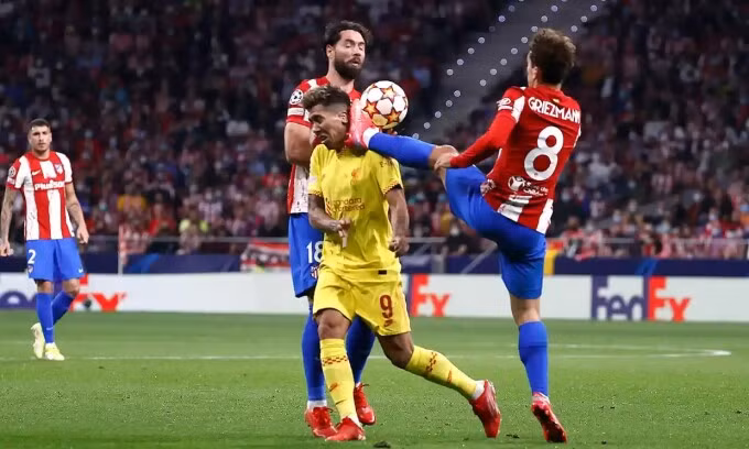 Griezmann từ người hùng hoá tội đồ trong trận thua của Atletico Madrid.
