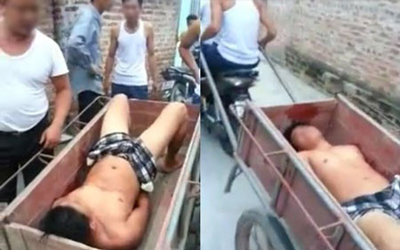 “Chí Phèo thời hiện đại” bị người dân bắt trói, bỏ lên xe kéo đi