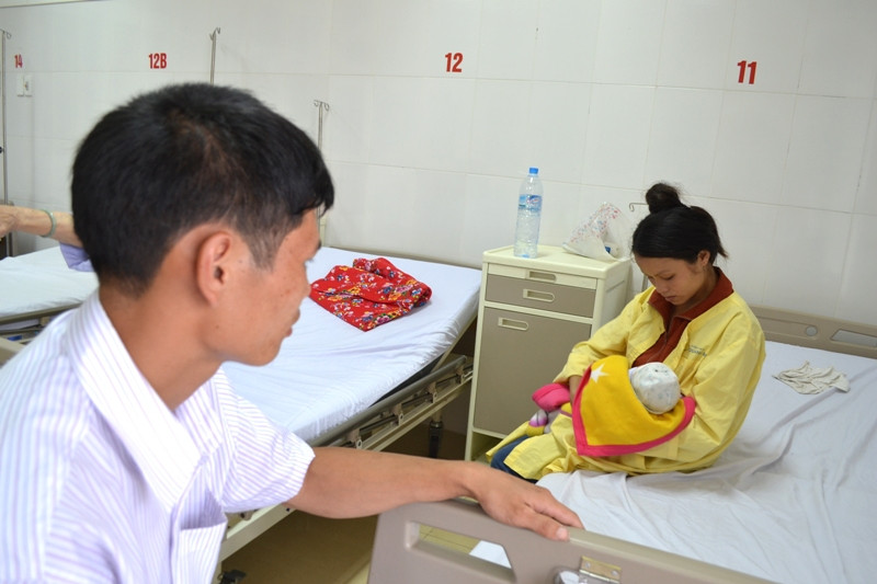 Nước mắt cuộc đời cặp vợ chồng có 2 con viêm tủy xương