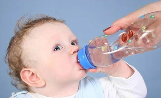 Bù dịch oresol cho trẻ thế nào cho đúng