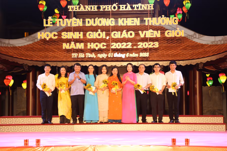 Giáo viên giỏi.
