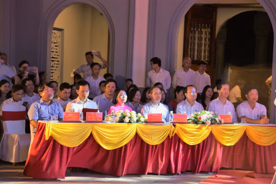 Các đại biểu tham dự buổi Lễ.