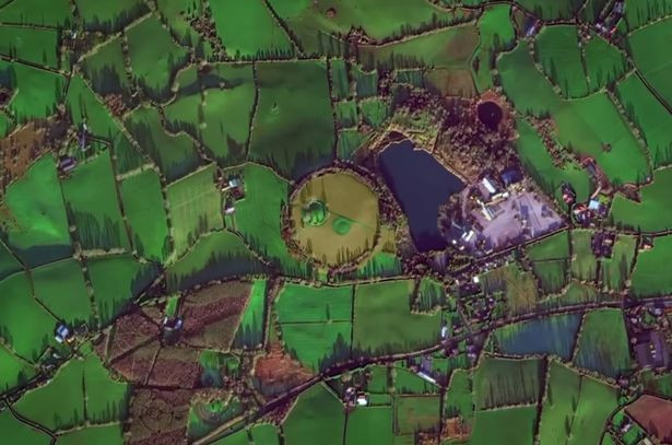 Gò đất kỳ lạ được phát hiện bởi ảnh chụp vệ tinh