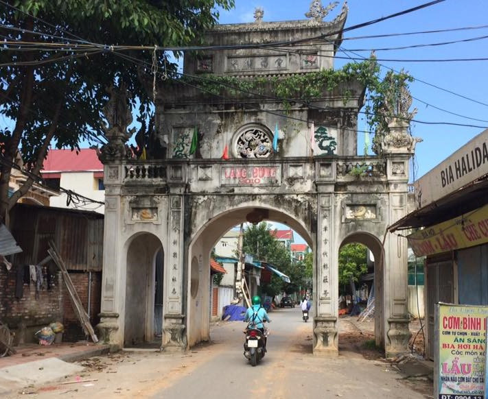 Làng Bùng là làng khoa bảng nổi tiếng của xứ Đoài.