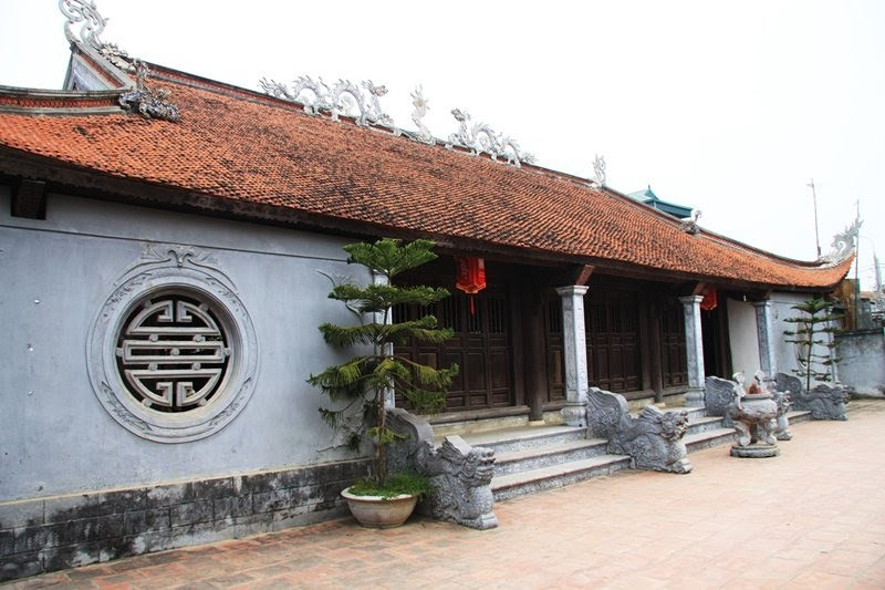 Đình Phùng Thôn thờ Thành hoàng làng Phùng Thanh Hoà.