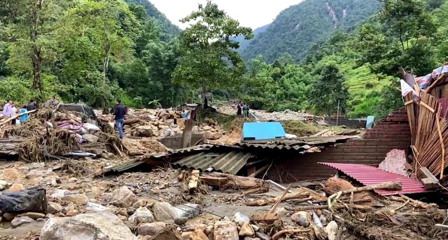 Khung cảnh hoang tàn sau lũ quét ở xã Liên Minh, thị xã Sa Pa.