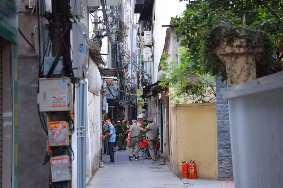 Cơ quan chức năng đang khẩn trương điều tra làm rõ vụ việc. Cơ quan chức năng đang khẩn trương điều tra làm rõ vụ việc.