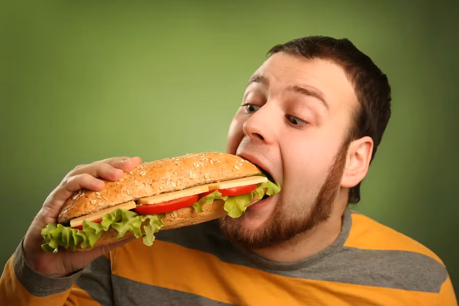 Khi một người no, GABA sẽ chặn tín hiệu đói để họ không ăn quá nhiều.