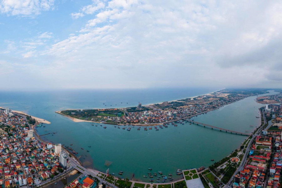Quảng Bình cần làm gì để phát triển Du lịch trở thành ngành kinh tế mũi nhọn ảnh 1 Quảng Bình cần làm gì để phát triển Du lịch trở thành ngành kinh tế mũi nhọn ảnh 1