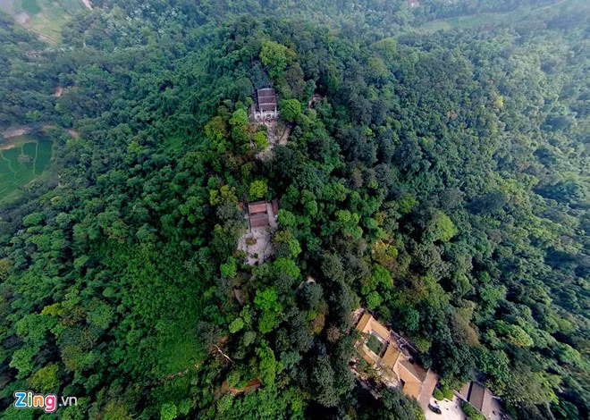 Đỉnh Đền Hùng nhìn từ không trung