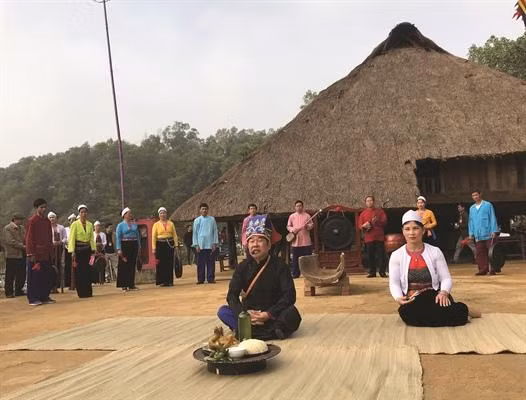 Người Mường sử dụng Mo để thực hành khoảng 23 nghi lễ.