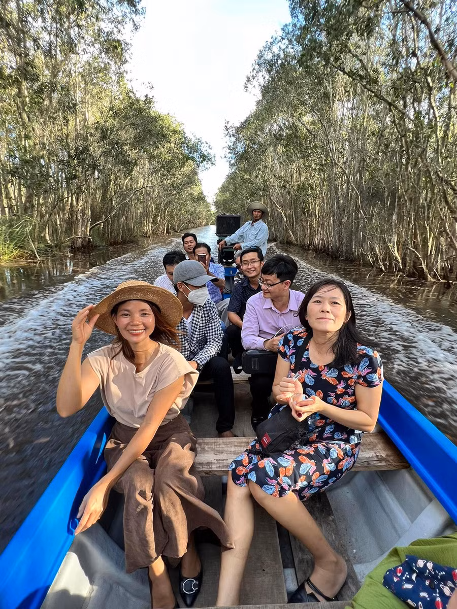 Hoạt động trải nghiệm sông nước ở Miền Tây hút khách du lịch.