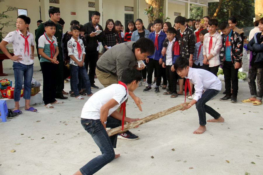Bất phân thắng bại, cố lên Bất phân thắng bại, cố lên