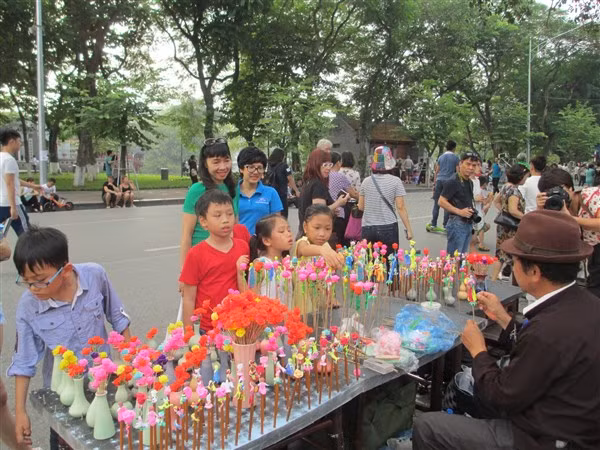 Miệt mài tò he Hà Nội ảnh 1