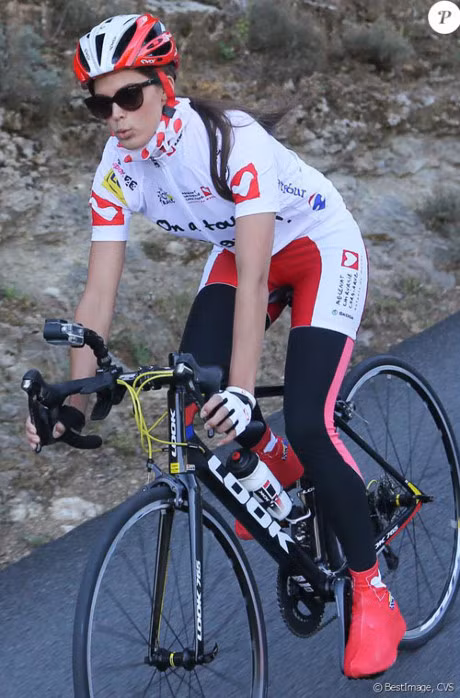 Duong kim Hoa hau Phap gap chan thuong nghiem trong - Anh 3