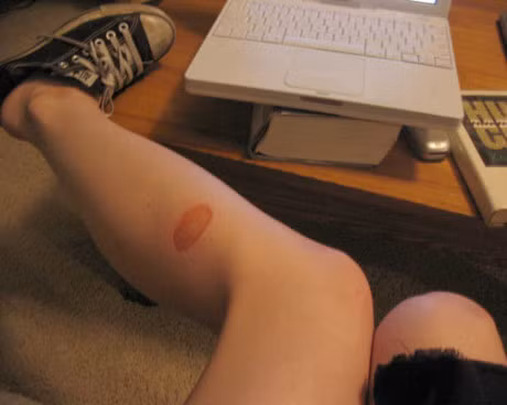 Bi quyet chua bong bo xe may khong de lai seo - Anh 1