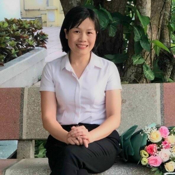 Cô giáo Hà Thị Hậu. Cô giáo Hà Thị Hậu.